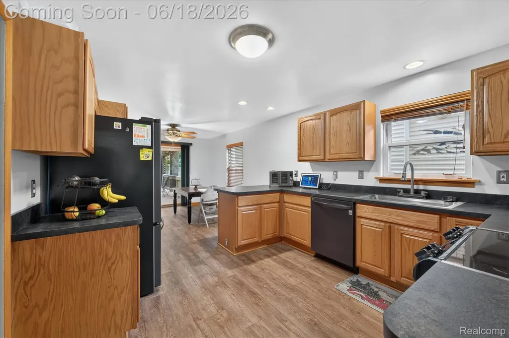 44850 Ecorse Road Van Buren Charter Township MI 48111