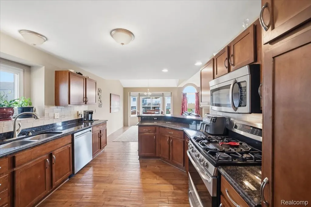 57549 Windmill Point Lyon Charter Township MI 48165