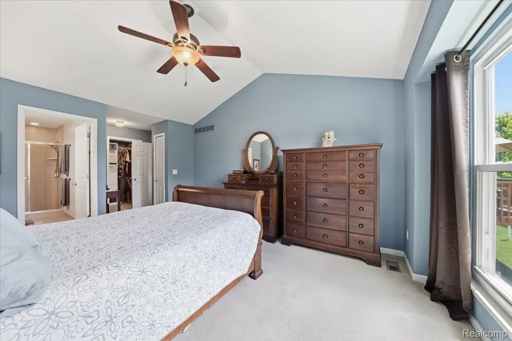 57549 Windmill Point Lyon Charter Township MI 48165