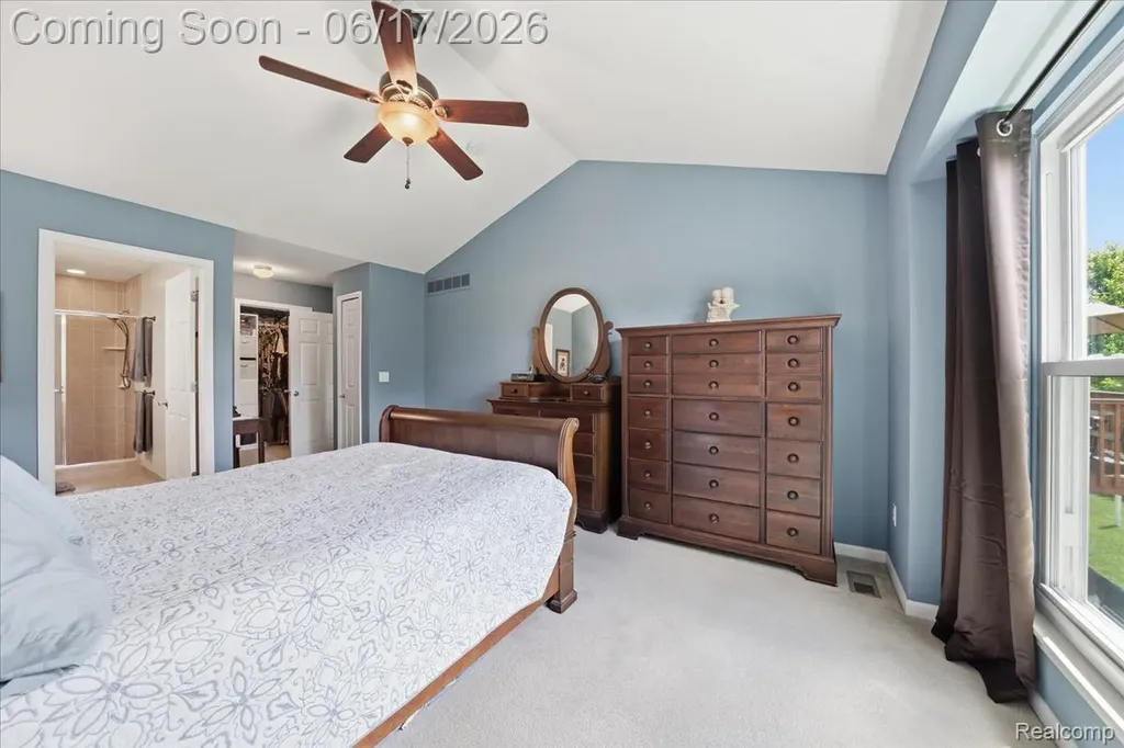 57549 Windmill Pointe Lyon Charter Township MI 48165