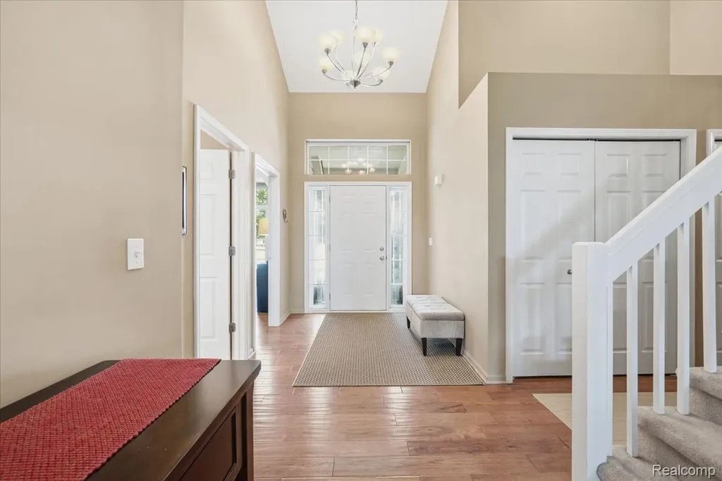 57549 Windmill Point Lyon Charter Township MI 48165