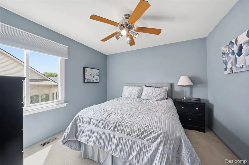57549 Windmill Point Lyon Charter Township MI 48165