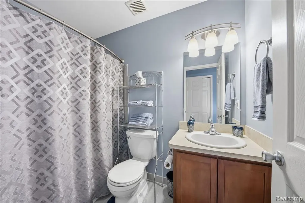 57549 Windmill Point Lyon Charter Township MI 48165