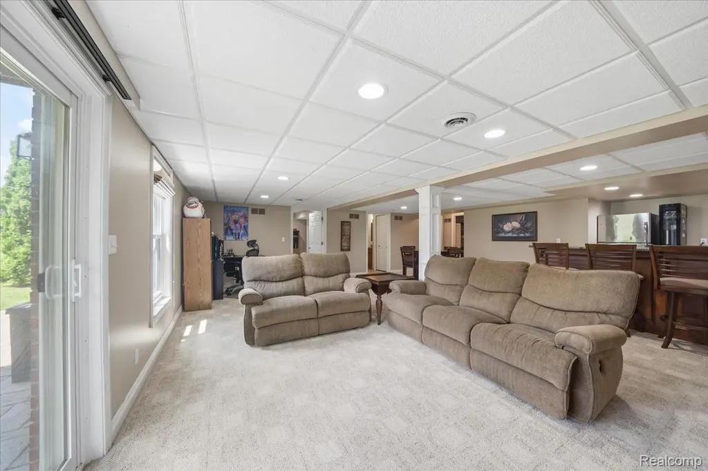 57549 Windmill Point Lyon Charter Township MI 48165