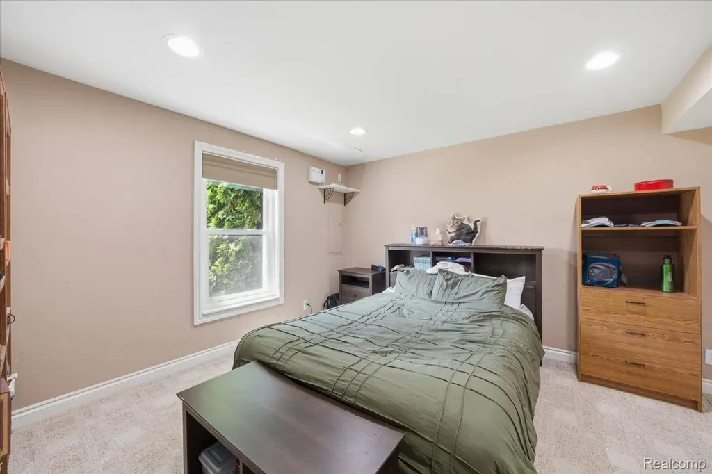 57549 Windmill Point Lyon Charter Township MI 48165