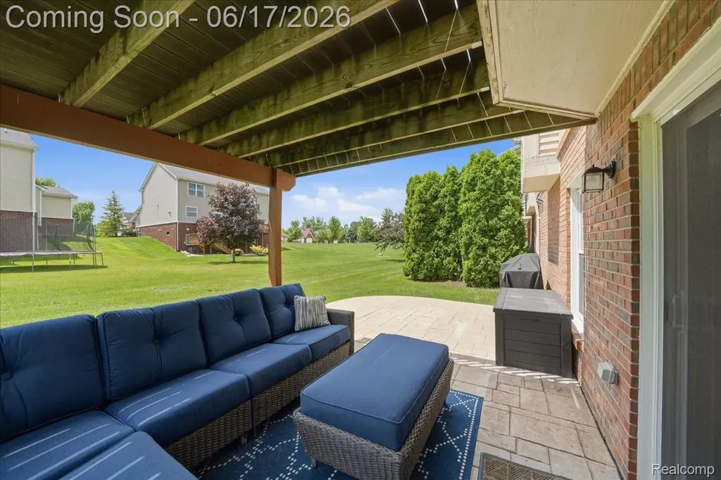 57549 Windmill Pointe Lyon Charter Township MI 48165