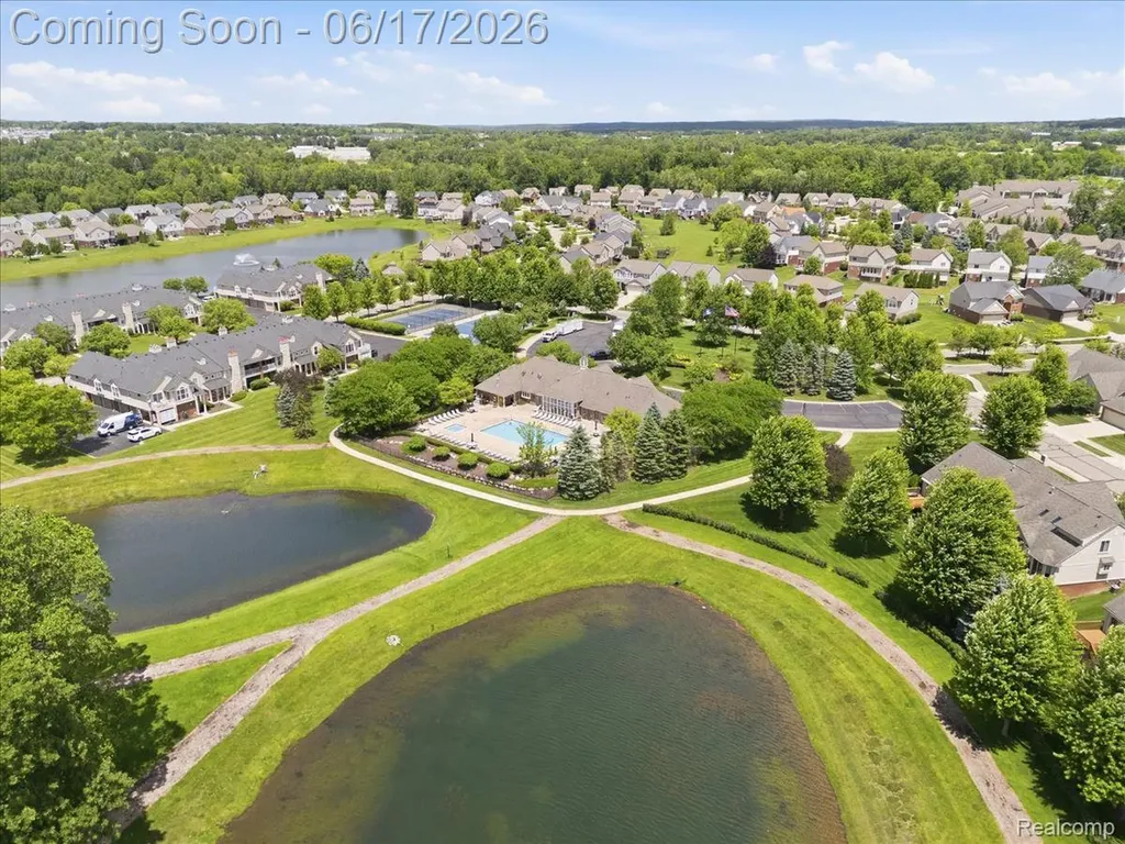 57549 Windmill Pointe Lyon Charter Township MI 48165