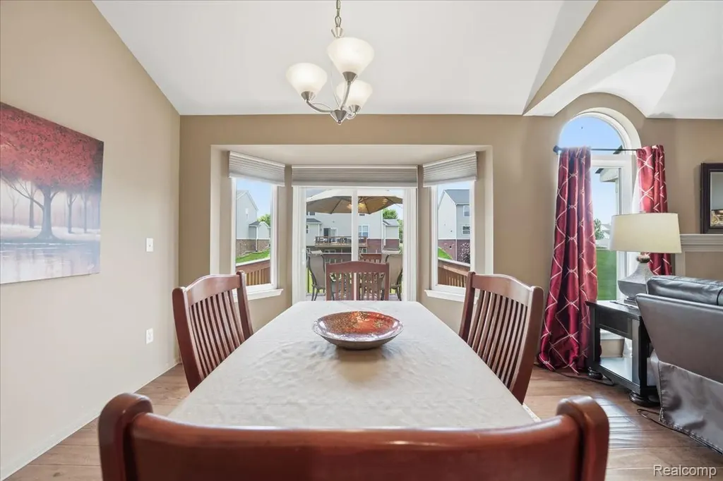 57549 Windmill Point Lyon Charter Township MI 48165