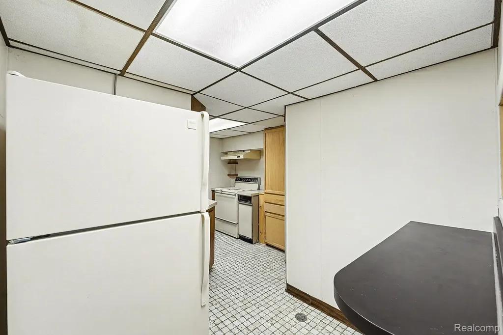 48315 Bayshore Drive Van Buren Charter Township MI 48111