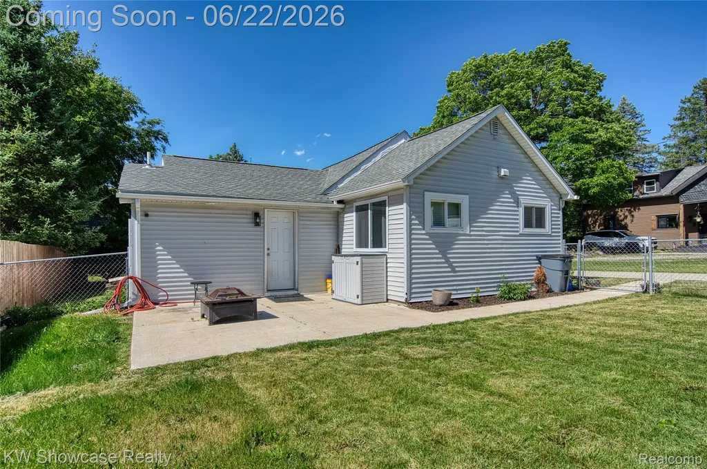 134 2nd Street Lapeer City MI 48455
