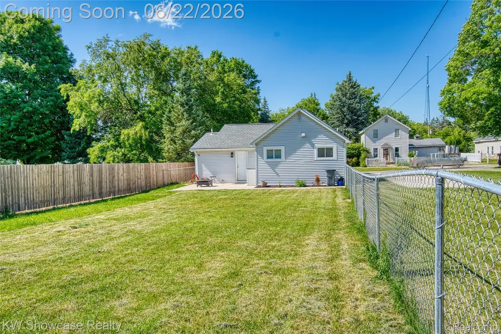 134 2nd Street Lapeer City MI 48455