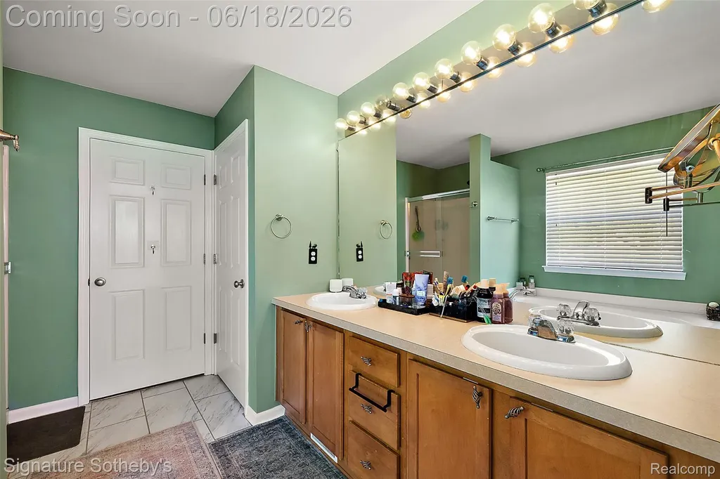 997 River Rock Drive Holly Township MI 48442