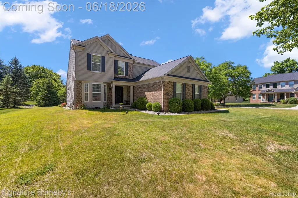 997 River Rock Drive Holly Township MI 48442