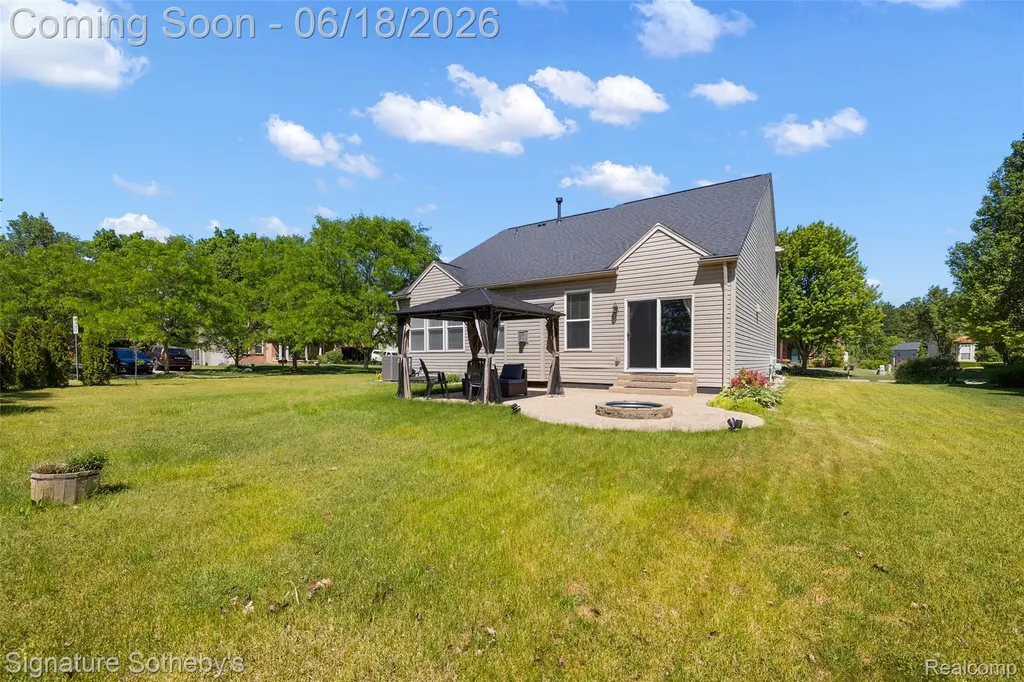 997 River Rock Drive Holly Township MI 48442