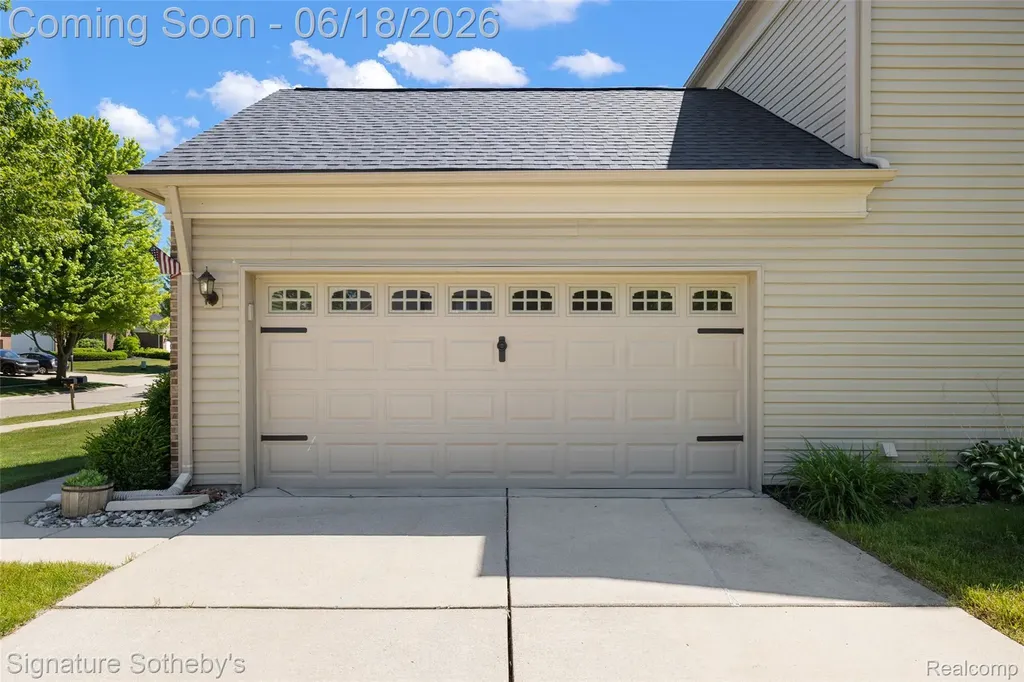 997 River Rock Drive Holly Township MI 48442