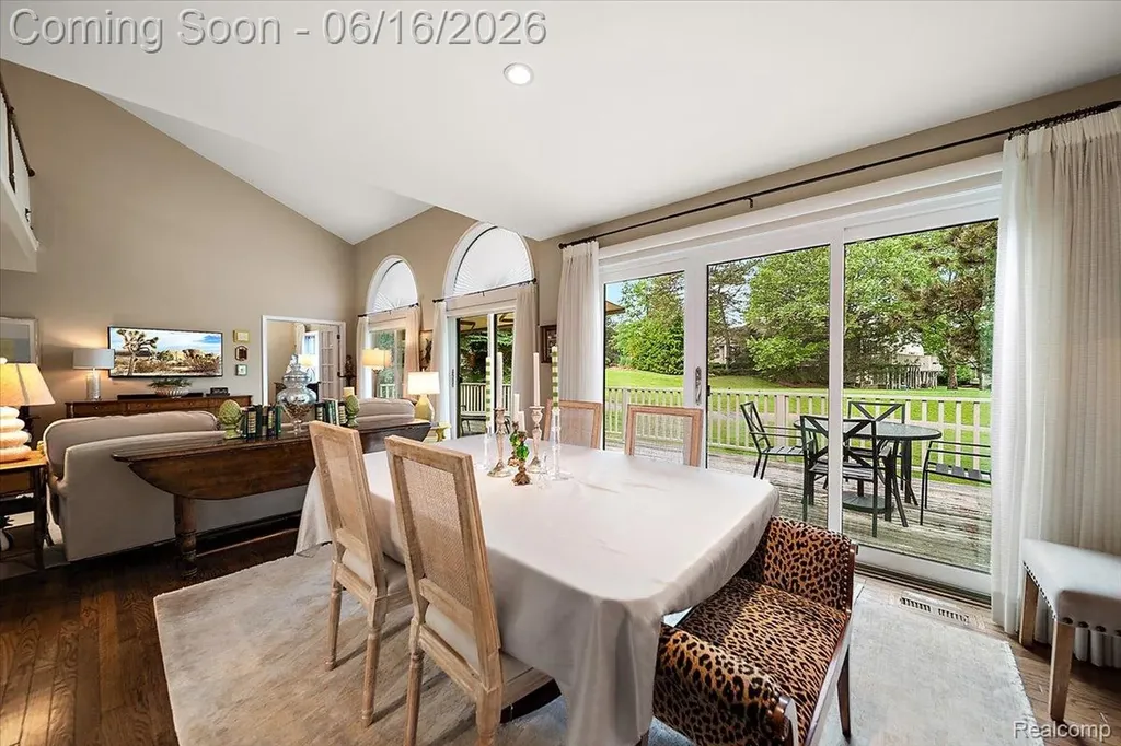 2486 Thistle Pointe Bloomfield Hills City MI 48304