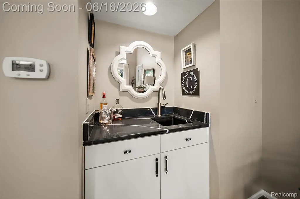 2486 Thistle Pointe Bloomfield Hills City MI 48304