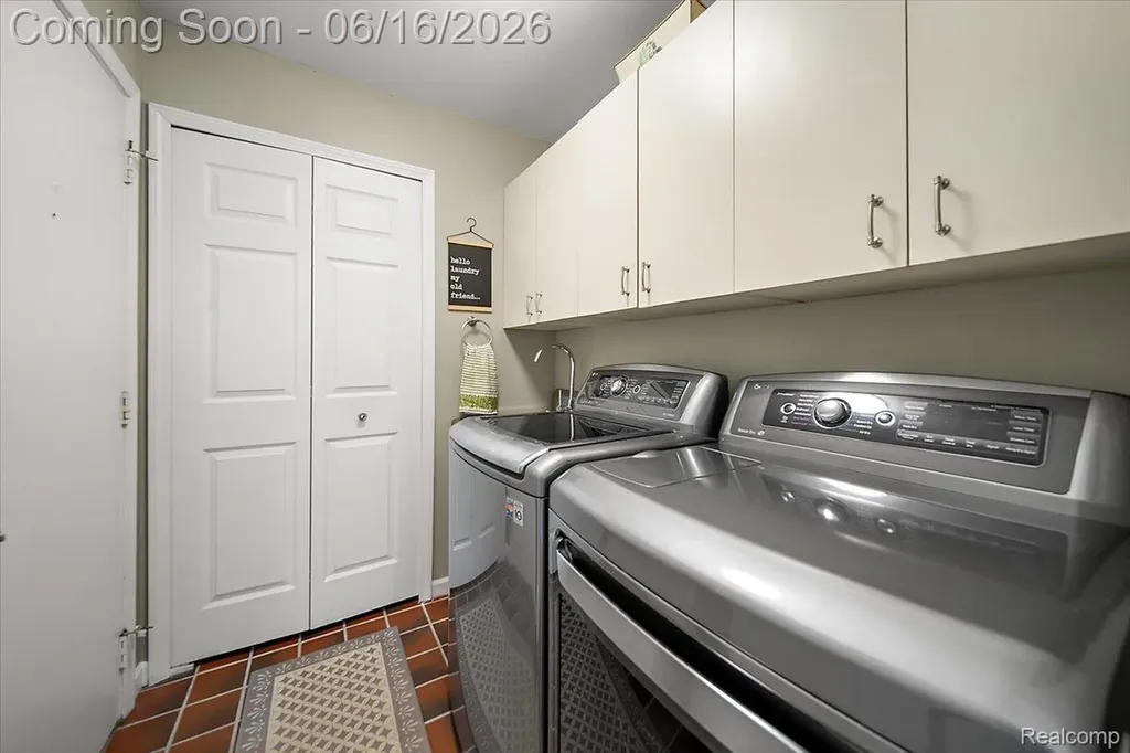 2486 Thistle Pointe Bloomfield Hills City MI 48304