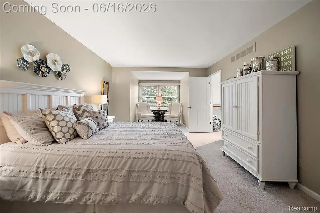 2486 Thistle Pointe Bloomfield Hills City MI 48304