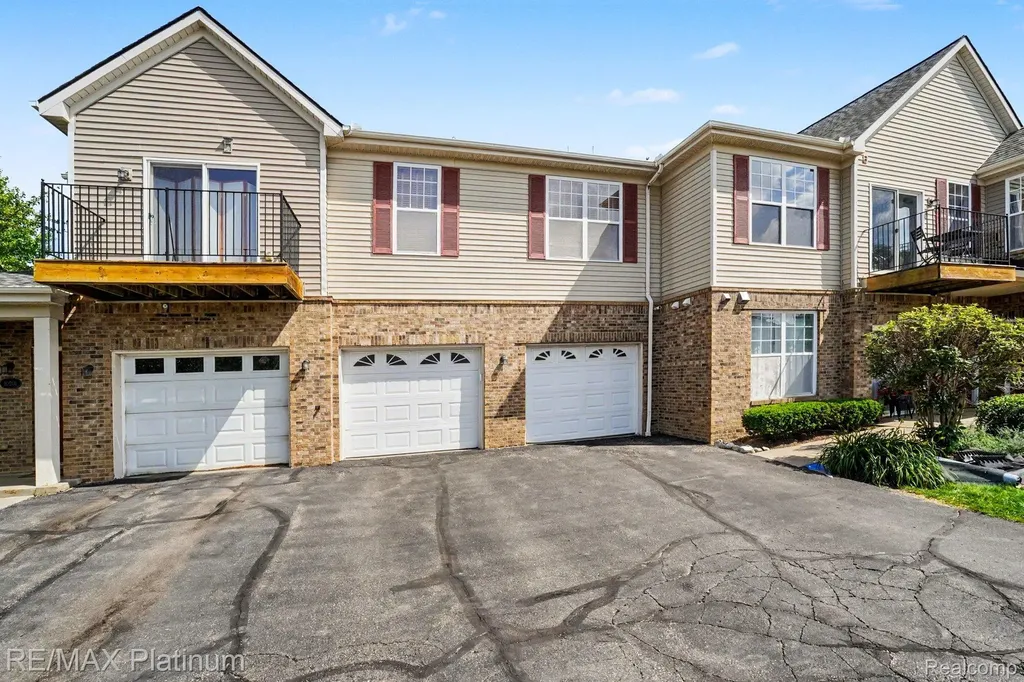 10217 Crossview Trail Hartland Township MI 48855