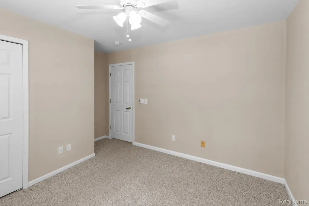 39340 Armstrong Lane Westland City MI 48185