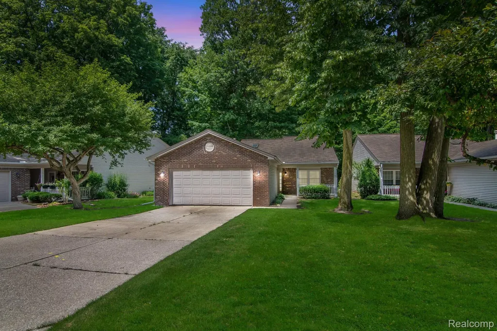 39340 Armstrong Lane Westland City MI 48185