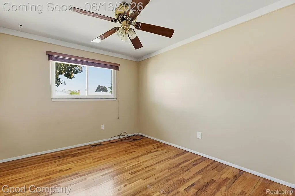 8246 Independence Drive Sterling Heights City MI 48313