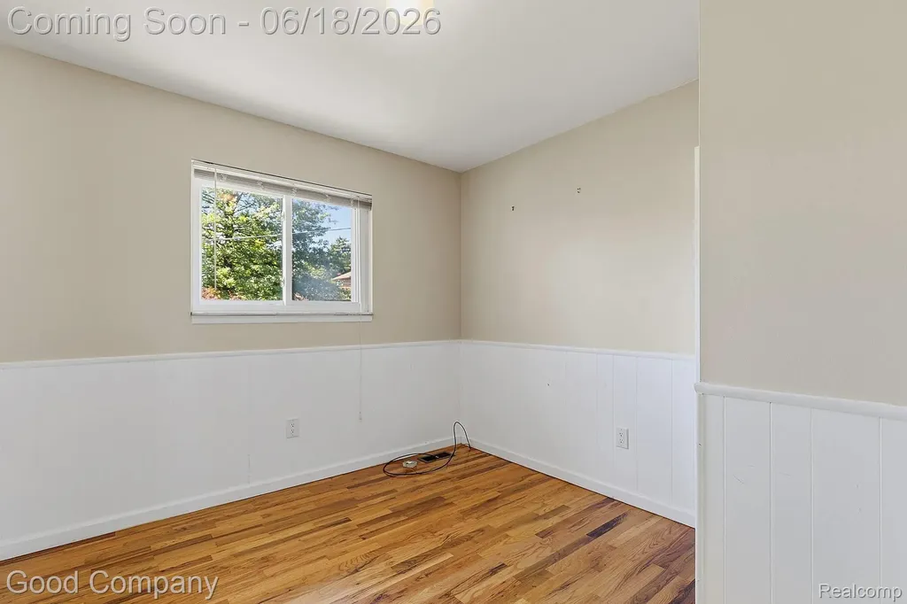 8246 Independence Drive Sterling Heights City MI 48313