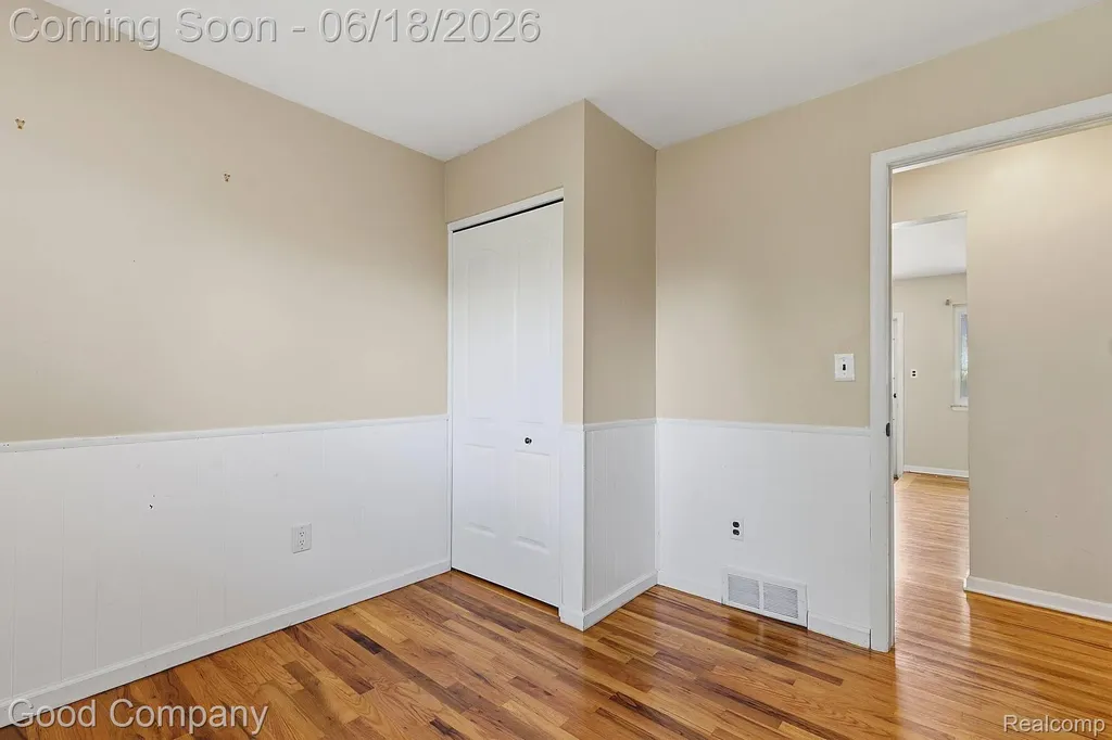 8246 Independence Drive Sterling Heights City MI 48313