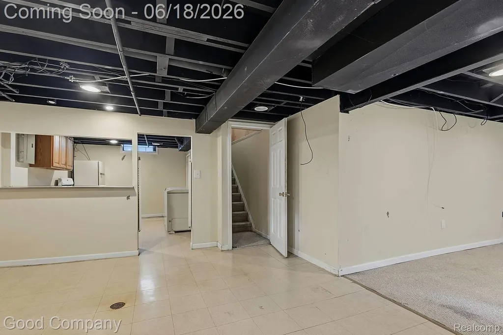 8246 Independence Drive Sterling Heights City MI 48313