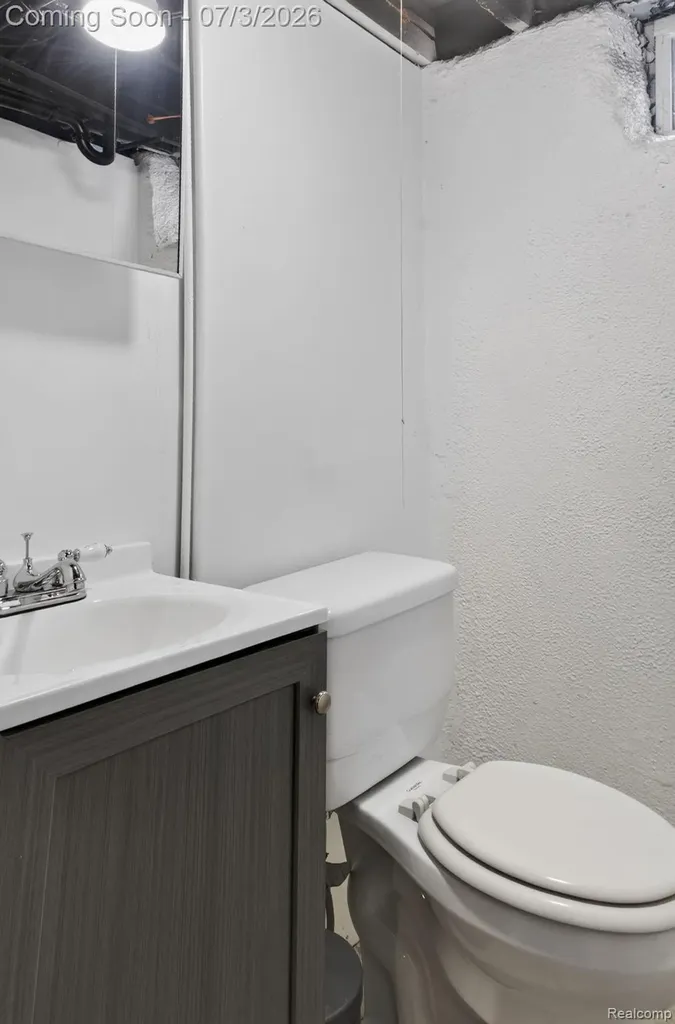 21326 Ithaca Avenue Royal Oak Charter Township MI 48220