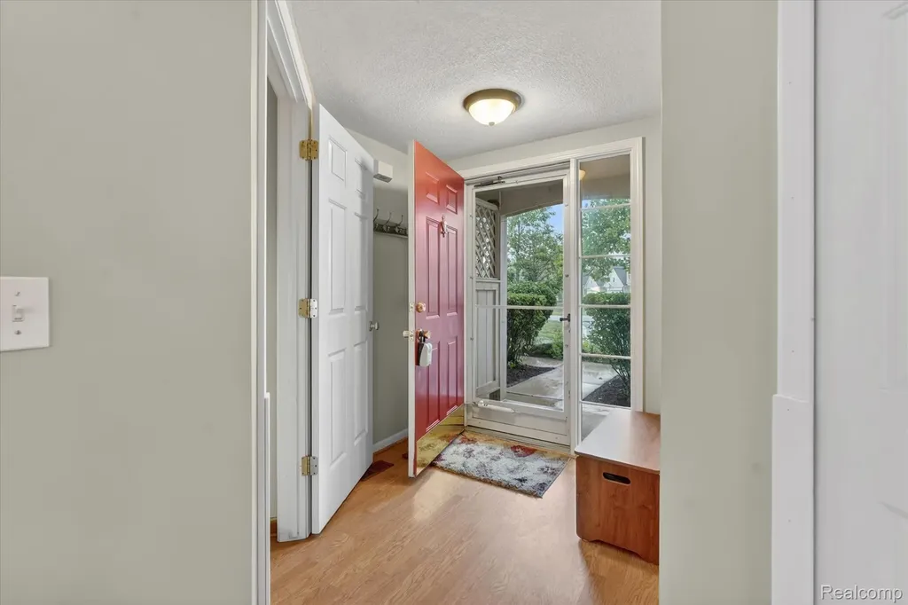 456 Lilly View Court Genoa Township MI 48843
