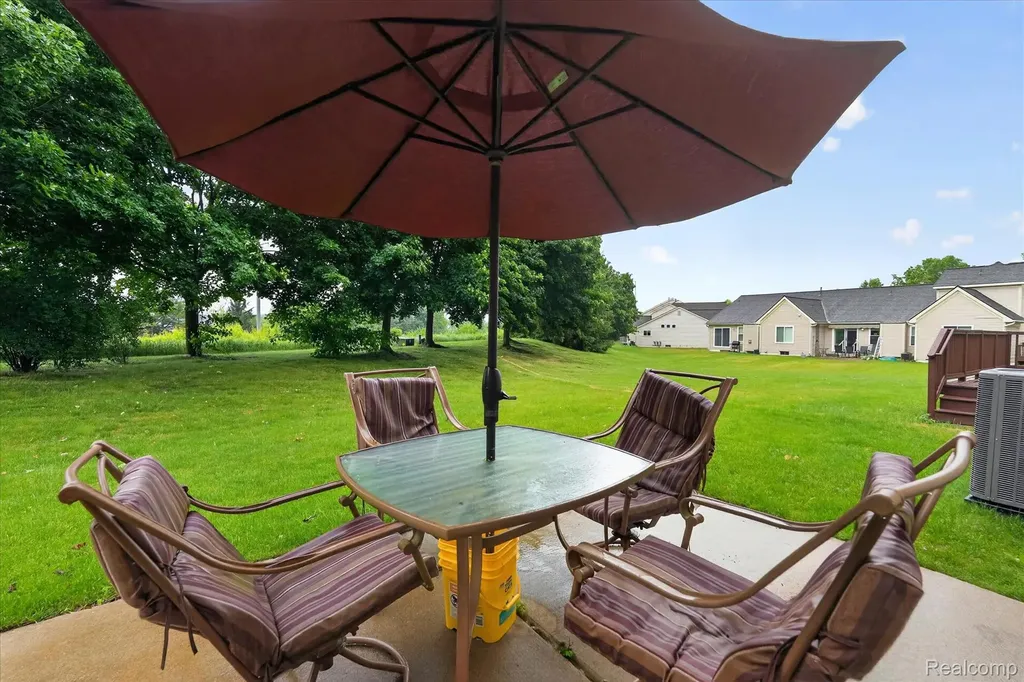 456 Lilly View Court Genoa Township MI 48843