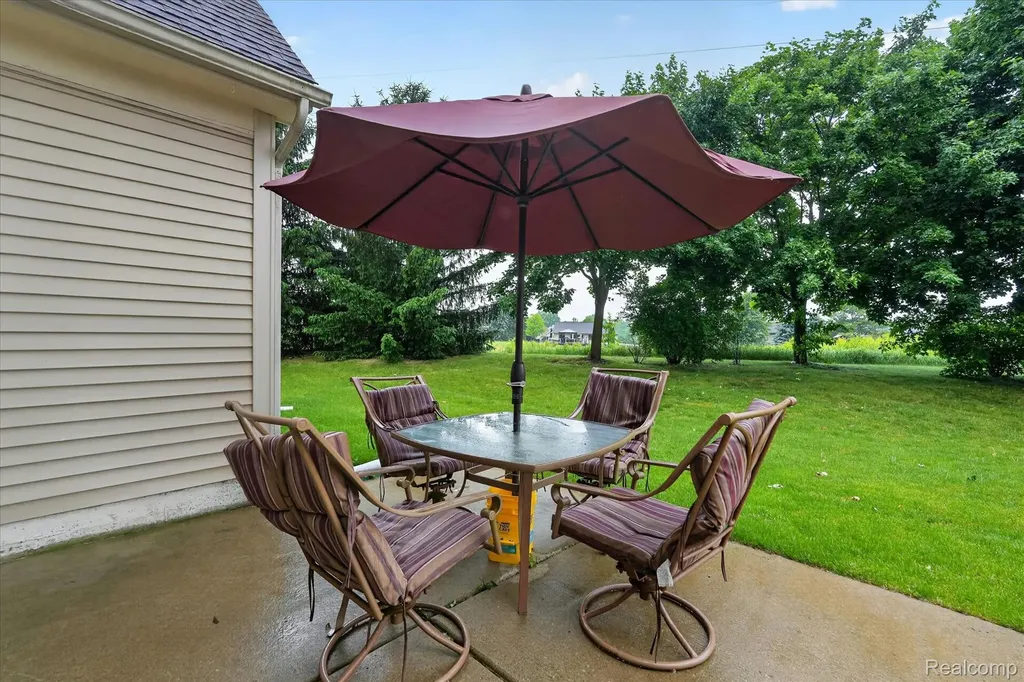 456 Lilly View Court Genoa Township MI 48843