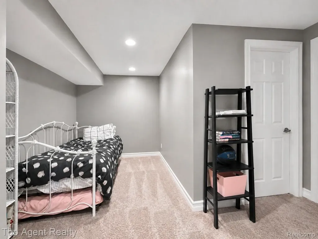 26321 Daria Circle E Lyon Charter Township MI 48178