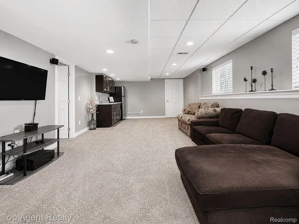 26321 Daria Circle E Lyon Charter Township MI 48178