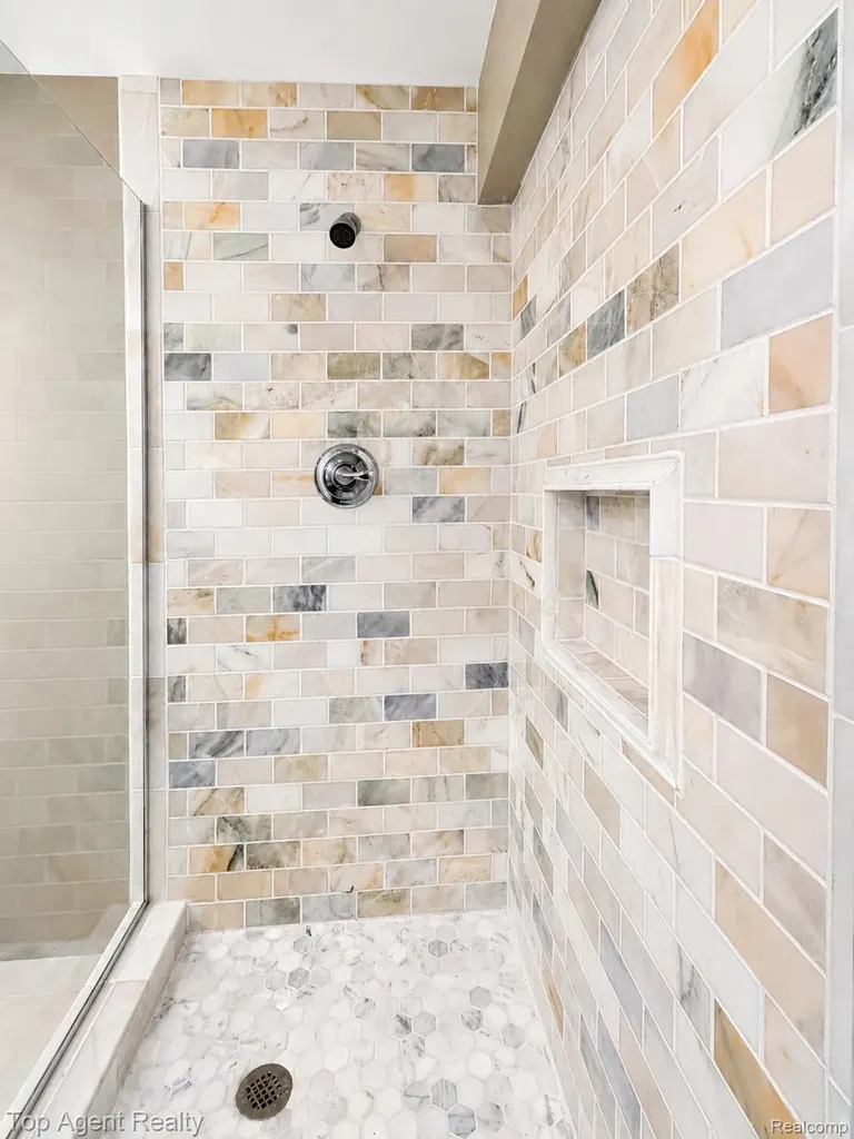 26321 Daria Circle E Lyon Charter Township MI 48178