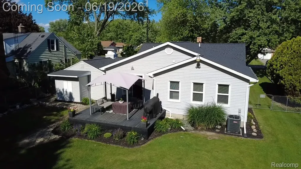 3027 Lanning Drive Genesee Charter Township MI 48506