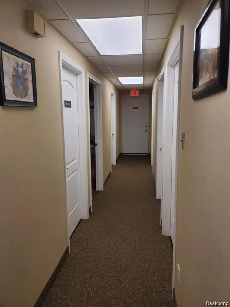 35337 Warren Road Westland City MI 48185