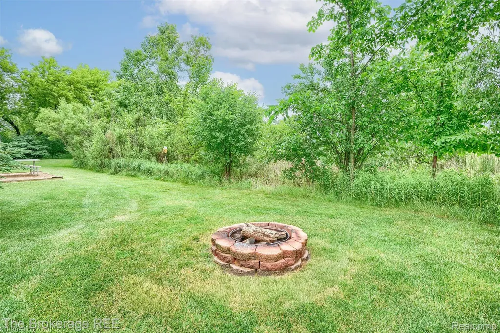 4432 N Belsay Road Genesee Charter Township MI 48506