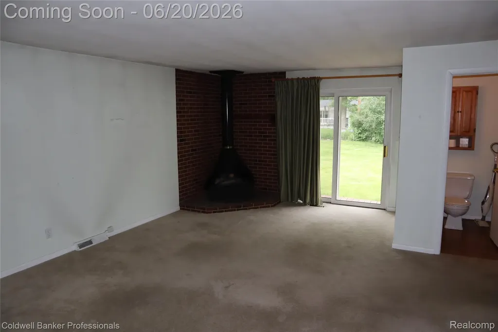 3456 Overton Street Waterford Charter Township MI 48328