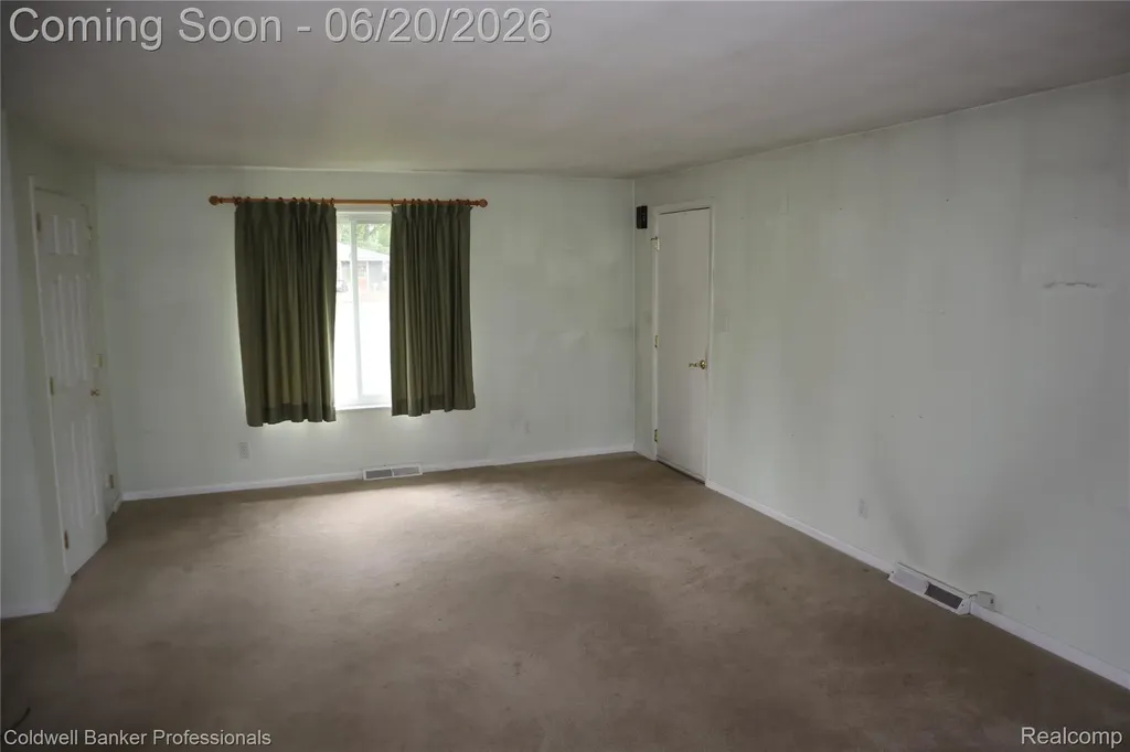 3456 Overton Street Waterford Charter Township MI 48328