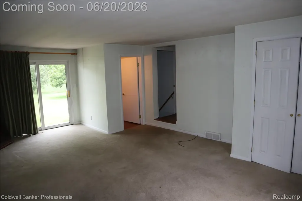 3456 Overton Street Waterford Charter Township MI 48328