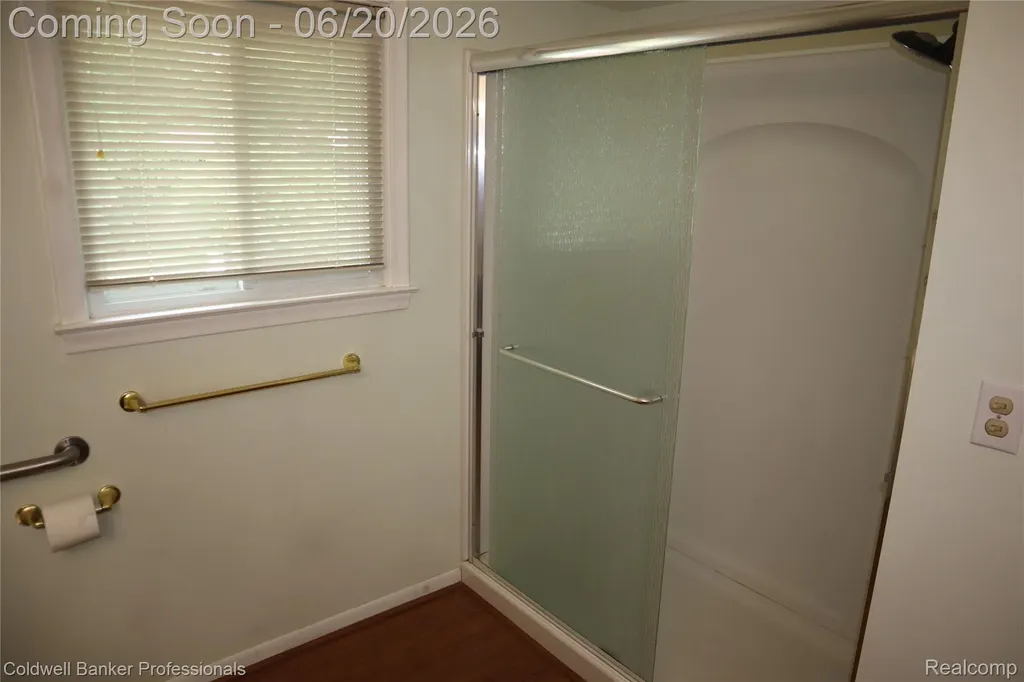 3456 Overton Street Waterford Charter Township MI 48328