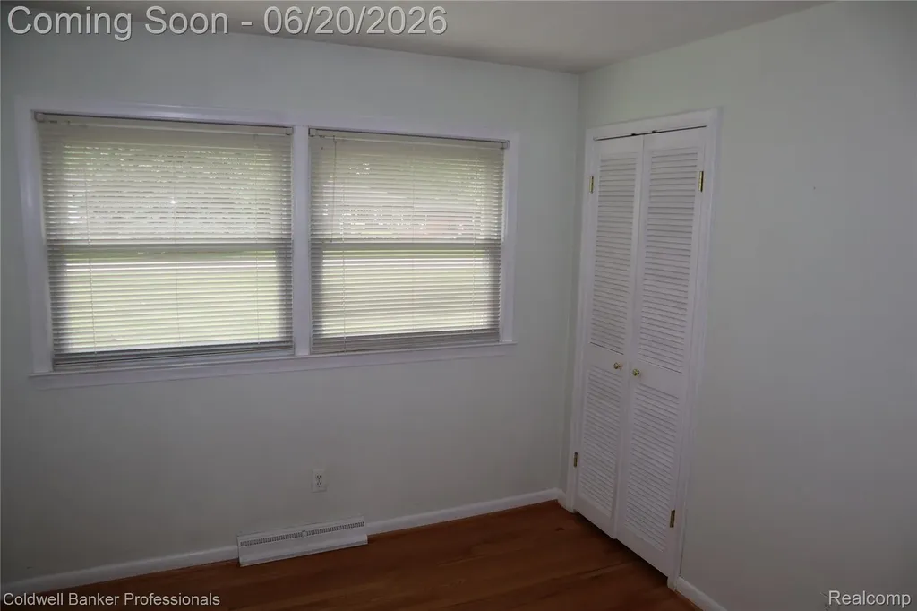 3456 Overton Street Waterford Charter Township MI 48328