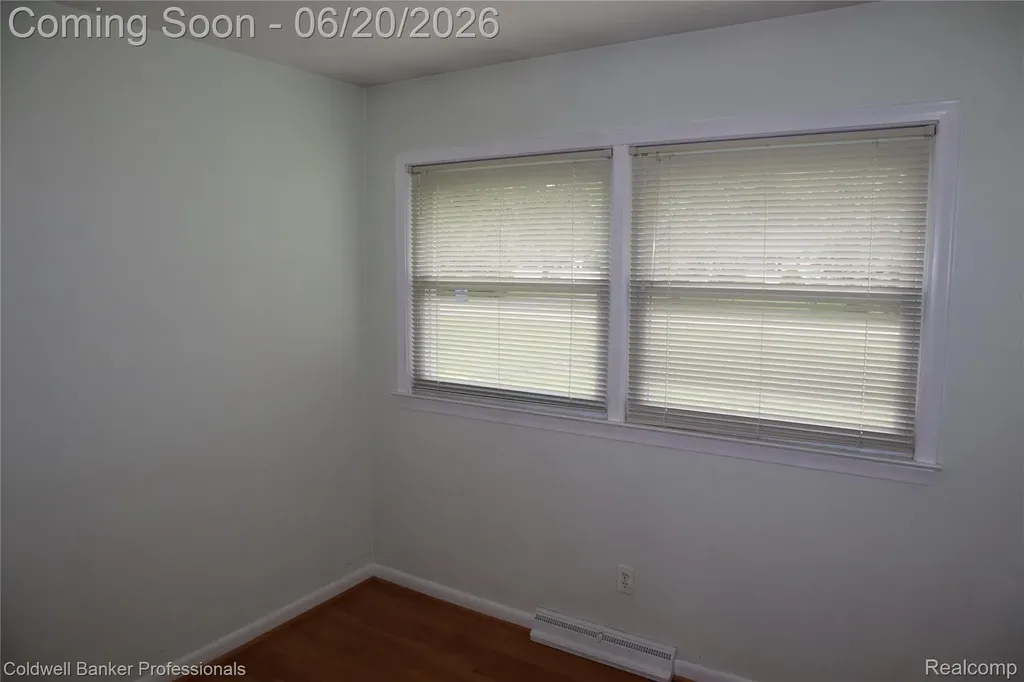 3456 Overton Street Waterford Charter Township MI 48328