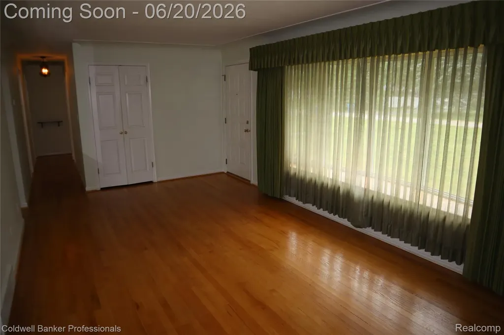 3456 Overton Street Waterford Charter Township MI 48328