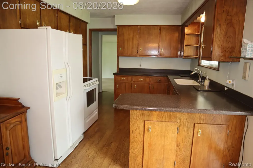 3456 Overton Street Waterford Charter Township MI 48328