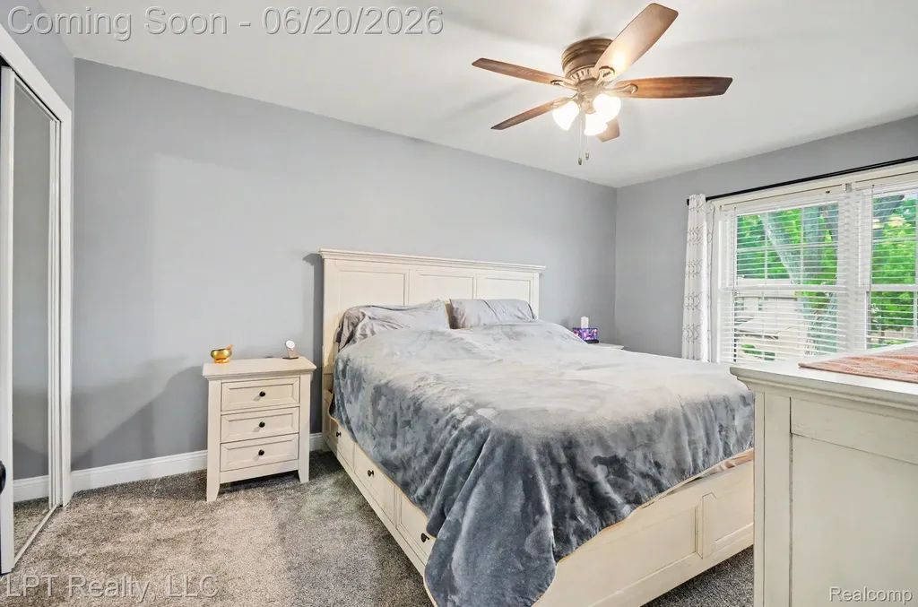 829 Langdon Court Rochester Hills City MI 48307