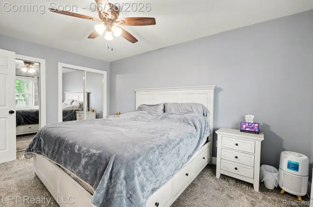 829 Langdon Court Rochester Hills City MI 48307